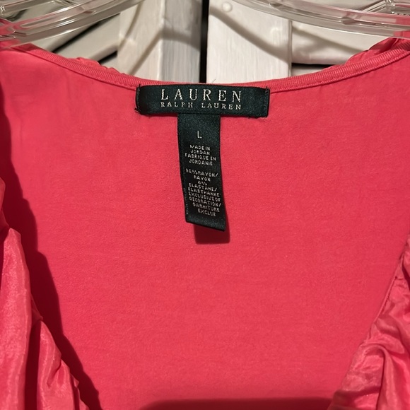 Hot pink sleeveless ruffle top - Picture 2 of 3